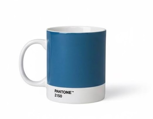 Lleva la inspiración del color a tu rutina: la taza PANTONE de Copenhagen Design