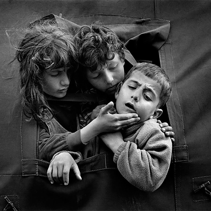 La luz que no juzga: caminar la España de los ritos olvidados